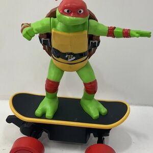 The product is a Teenage Mutant Ninja Turtle Raphael Cowabunga Skate RC, a 2022